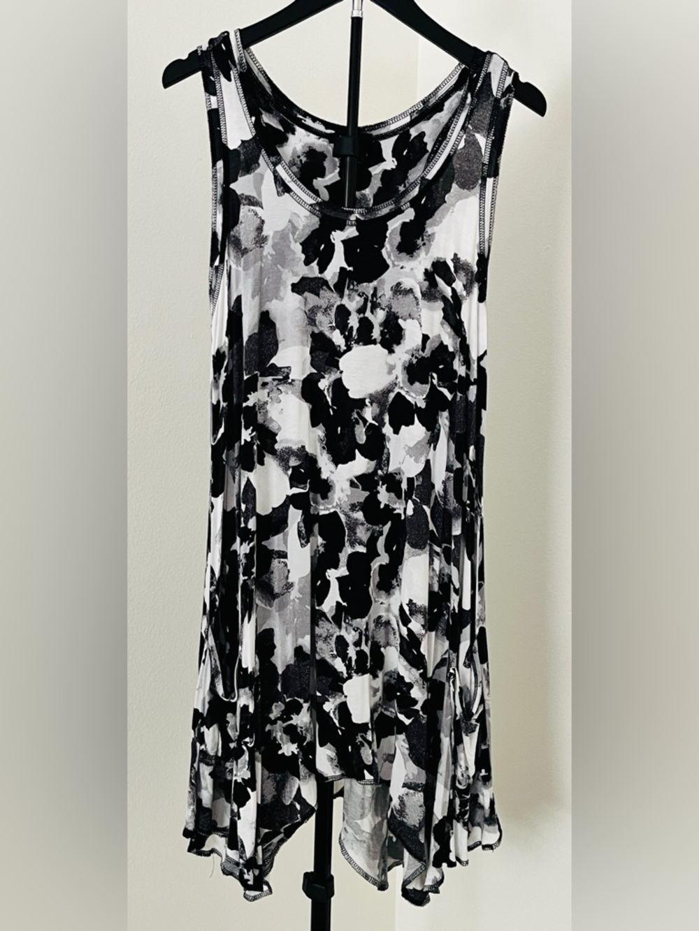 🖤 Thesis Abstract Floral Swing Dress | 🥂 Rooftop With a View Date Night